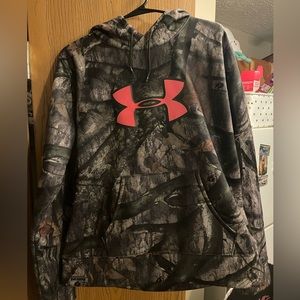 Women’s under armor camo hoodie